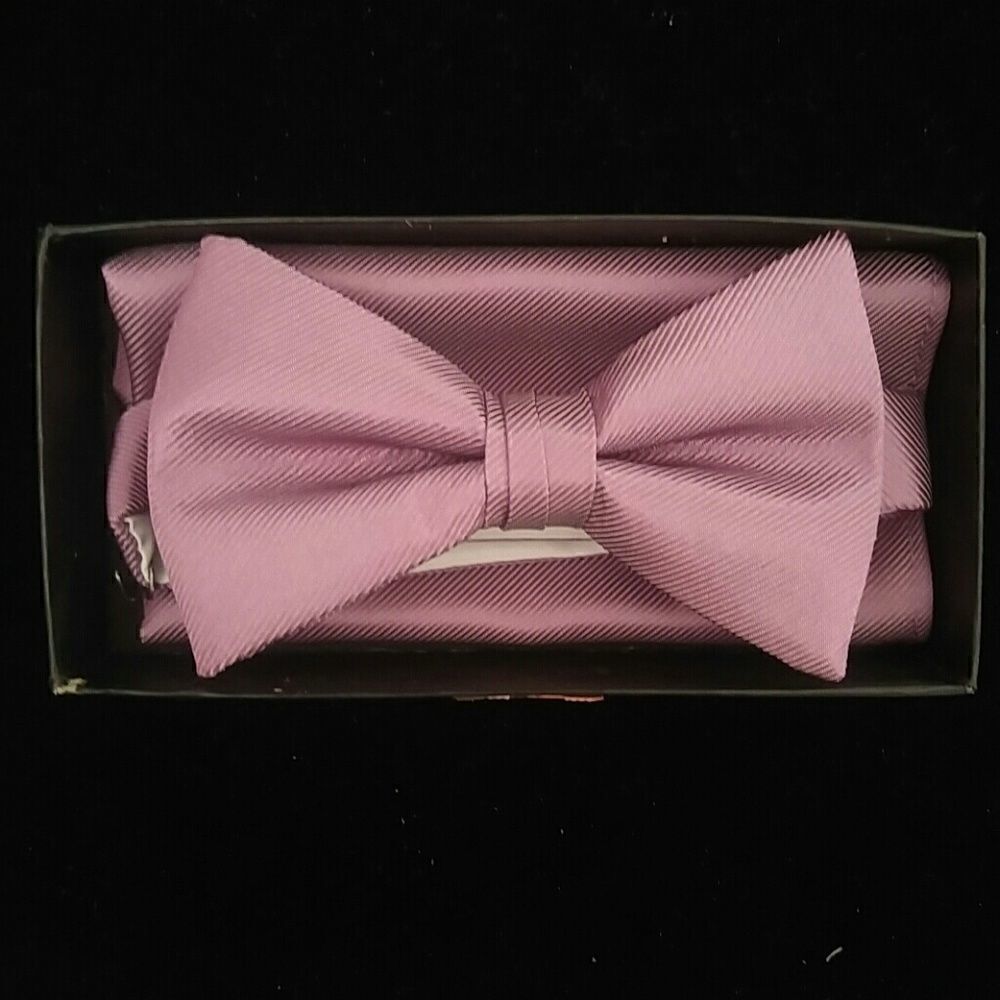 MEN'S LARR BRIO BOW TIE AND HANKY SET